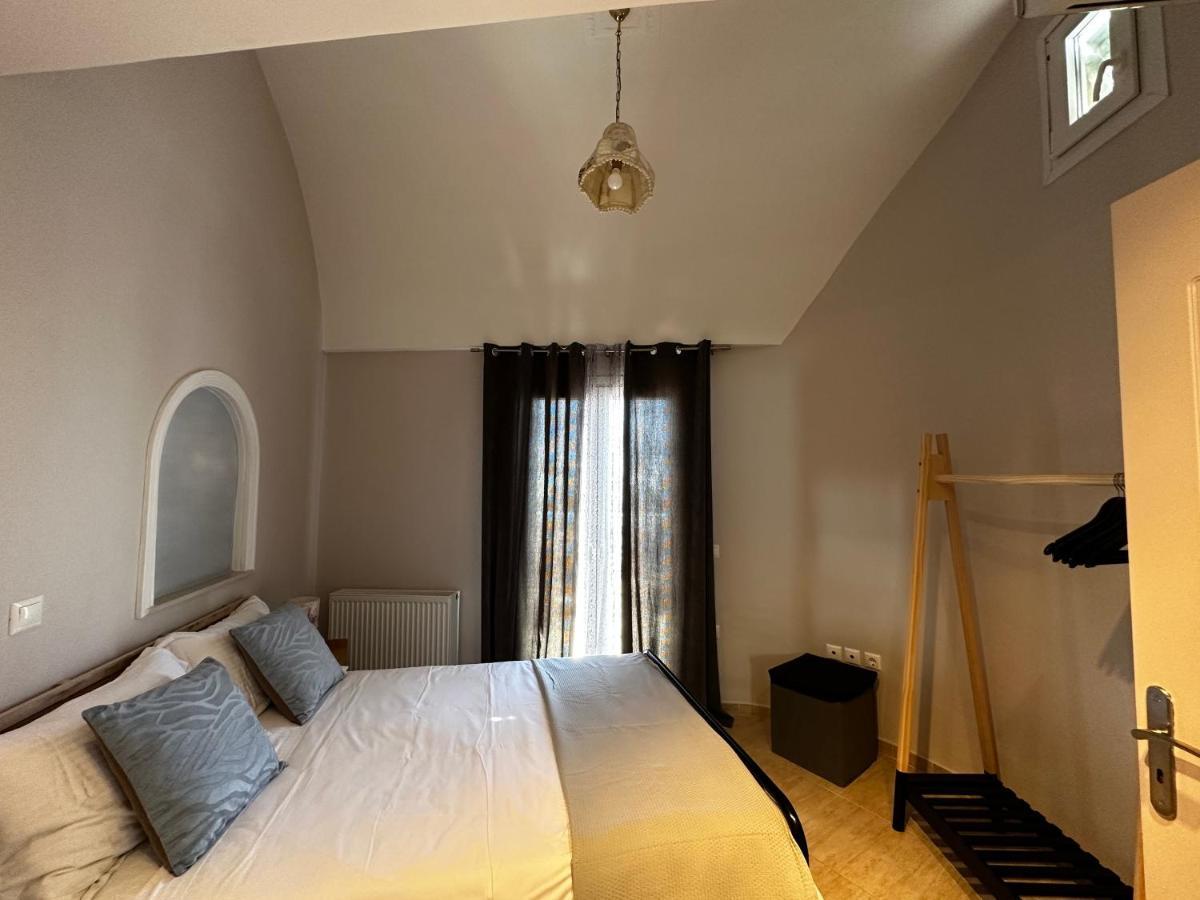 Veldi Art - Kamari Beach Apartment 费拉 外观 照片