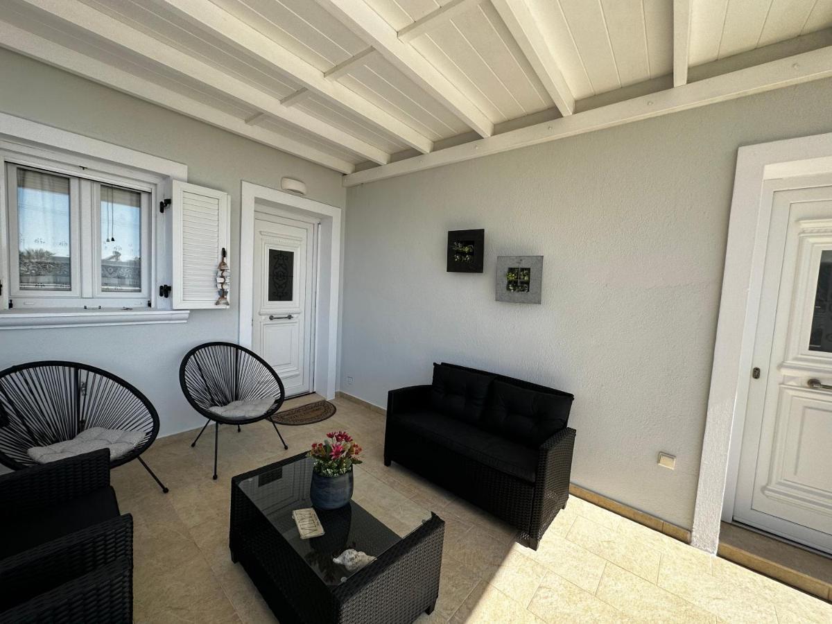 Veldi Art - Kamari Beach Apartment 费拉 外观 照片