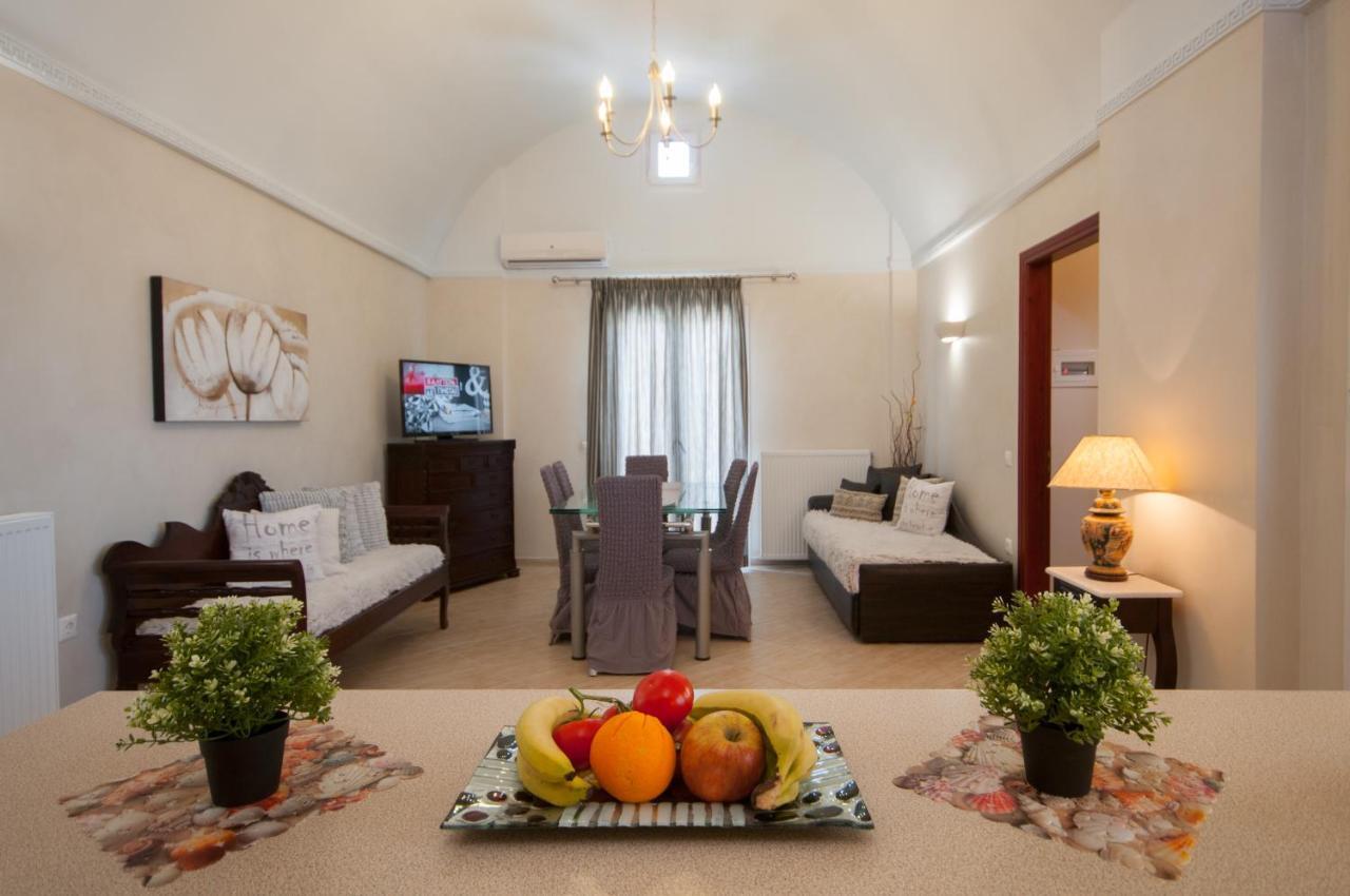 Veldi Art - Kamari Beach Apartment 费拉 外观 照片